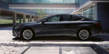 Історія Lexus ES: від компактного седана до флагмана люкс | WOW