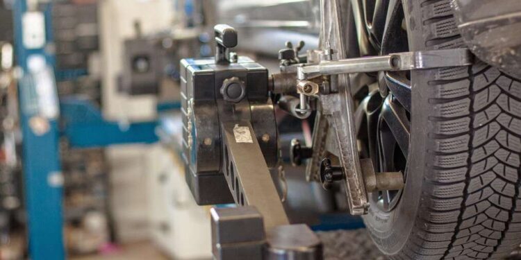 Як правильно відремонтувати пороги в автомобілі |  |  