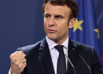 Макрон відповів Путіну: “У Франції теж є ядерна зброя” – Экономика