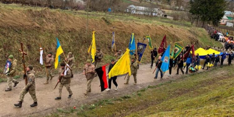 Мидляк Роман загинув під селом Роботине – на його похорон прийшло майже все село