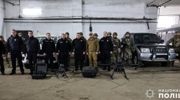 Миколаївські поліцейські передали необхідну техніку та транспорт колегам з батальйону штурмової бригади «Лють» » Миколаївський Оглядач