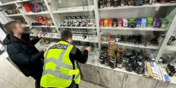 Миколаївські поліцейські вилучили з незаконного обігу контрафактної тютюнової продукції на понад три мільйона гривень » Миколаївський Оглядач