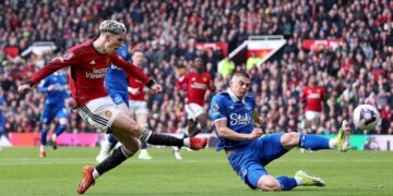 Миколенко стал худшим игроком матча «Манчестер Юнайтед» – «Эвертон»