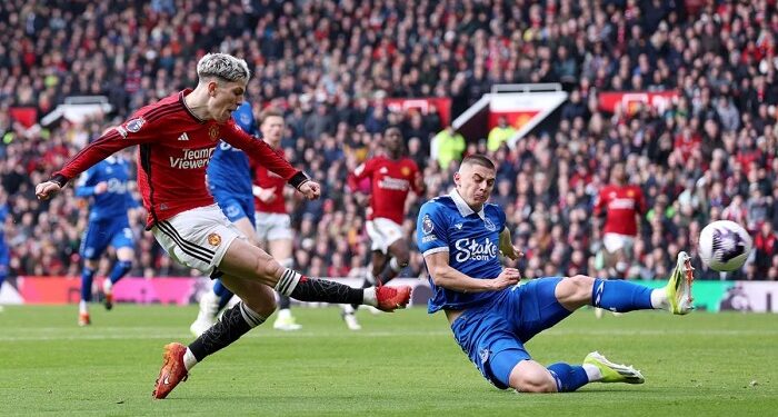 Миколенко стал худшим игроком матча «Манчестер Юнайтед» – «Эвертон»