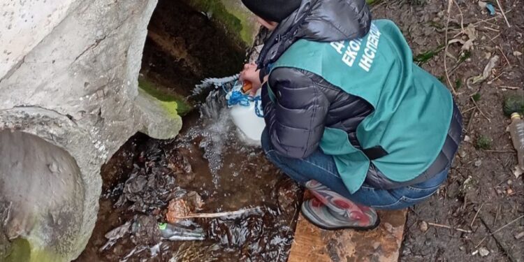 Можливе забруднення річки Верхня Хортиця – екологи надали коментар | Новости Запорожья