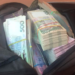 На Черкащині чоловік викрав з автомобіля сумку, у якій було 60 тисяч