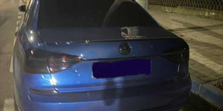 На Мазепи водійка забула, де припаркувала авто, та викликала поліцію (ФОТОФАКТ)