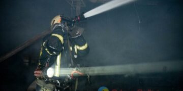 На Одещині гасили пожежу в інтернаті (фото) – Новини Одеської області