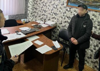Намагався підкупити поліцейського: на Миколаївщині затримали іноземця