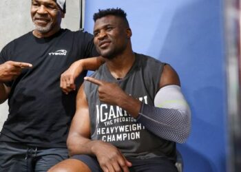 Нганну признался, помогает ли ему Тайсон в подготовке к бою с Джошуа – Спорт ):Бокс