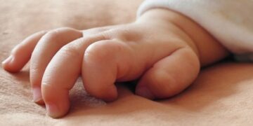 Поліцейські  розпочали кримінальні провадження за фактом смерті двох дітей в лікарнях Одеси