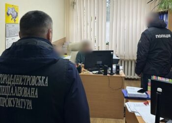 Поліцейські затримали військових за підозрою у розтраті бюджетних коштів