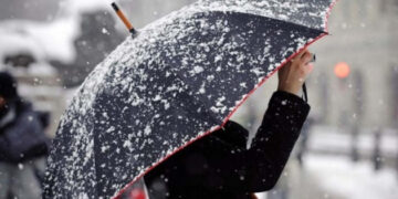 Помірний дощ та мокрий сніг: якою буде погода на Прикарпатті 20 березня