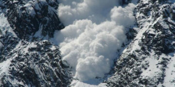 Прикарпатців попереджають про сніголавинну небезпеку