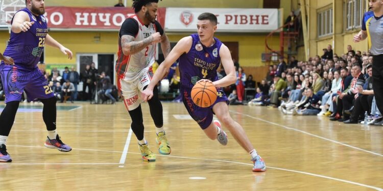 Рівне виграв перший матч серії у Старого Луцька: фотогалерея – Федерація баскетболу України