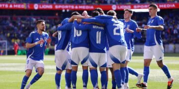 Сборная Италии не без проблем переиграла в спарринге Эквадор