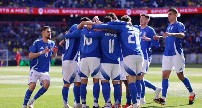 Сборная Италии не без проблем переиграла в спарринге Эквадор