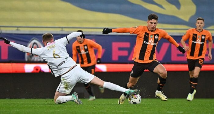 «Шахтер» переиграл «Колос» и вырвался на первое место в УПЛ
