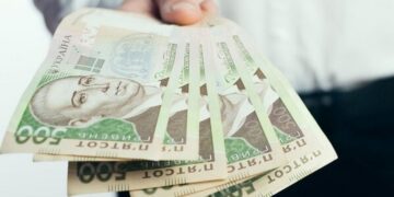 Шепетівчанин за “одноразову допомогу” заплатив більше 60 тис грн —Хмельнитчина