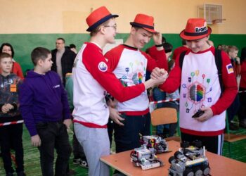 Ще більше команд, ще технологічніші рішення: в області провели фестиваль із робототехніки – Новости Черкасс