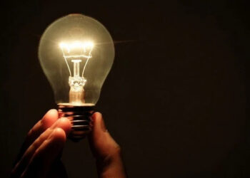 У Черкасах низка будинків будуть без електропостачання