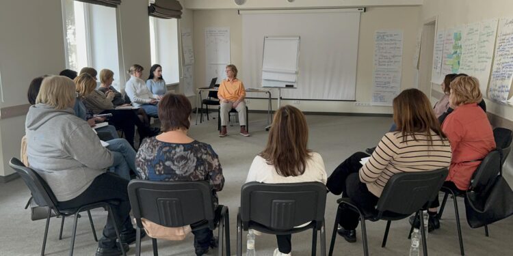 У громадах Рівненщини постраждалі від насильства можуть отримати фахову підтримку психологів