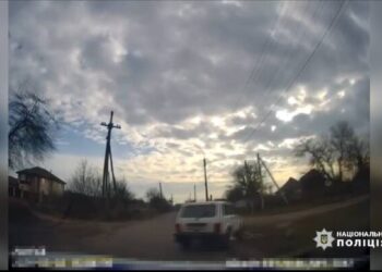У Смілі водій скоїв ДТП та намагався втекти від поліції (ВІДЕО)