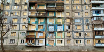 У Запоріжжі завершили першочергові роботи у багатоповерхіці, біля якої впала ракета 22 березня | Новости Запорожья