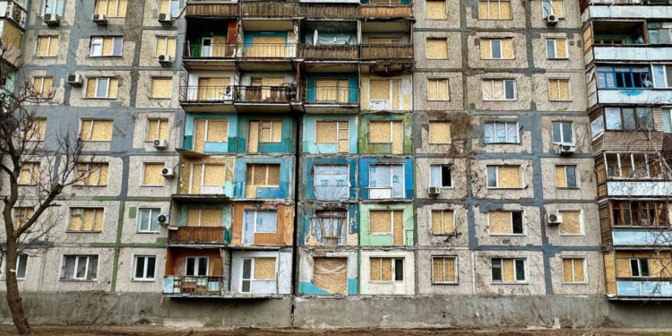 У Запоріжжі завершили першочергові роботи у багатоповерхіці, біля якої впала ракета 22 березня | Новости Запорожья