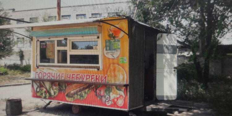 В одному з районів Запоріжжя прибрали кіоск з чебуреками | Новости Запорожья