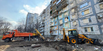 Відбулась виїзна нарада щодо відновлення житла, зруйнованого ворожим обстрілом Запоріжжя 22 березня | Новости Запорожья