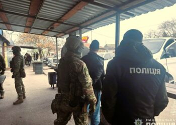 Вимагав 5 тисяч доларів вигаданого боргу: на Миколаївщині затримано злочинця