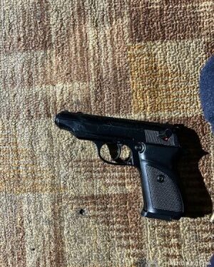 Випробовував власноруч перероблений пістолет: поліцейські повідомили про підозру чоловіку за стрілянину у житловому кварталі Миколаєва » Миколаївський Оглядач