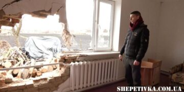 “Влетіло в стіну, матір привалило цеглинами”: наслідки сьогоднішньої атаки на Хмельниччину —Хмельнитчина