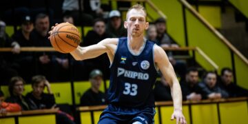 Закурдаєв кращий у Суперлізі Favbet за реалізацією трьохочкових, Агафонов найнебезпечніший під щитом, проти Байнума краще не фолити – Федерація баскетболу України