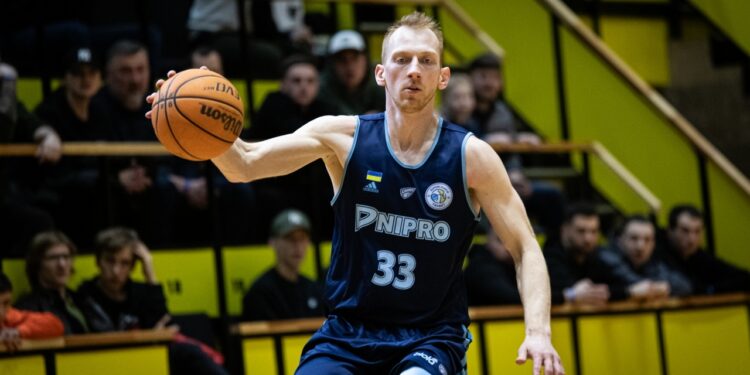 Закурдаєв кращий у Суперлізі Favbet за реалізацією трьохочкових, Агафонов найнебезпечніший під щитом, проти Байнума краще не фолити – Федерація баскетболу України