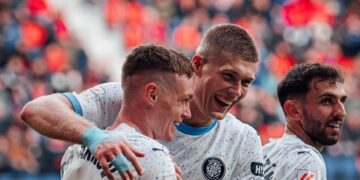 «Жирона» хочет переподписать контракты с Цыганковым, Довбиком и Мичелом