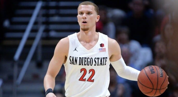 Флінн потрапив у трійку граців в історії НБА, набравши 50 очок з лави запасних | Баскетбол |