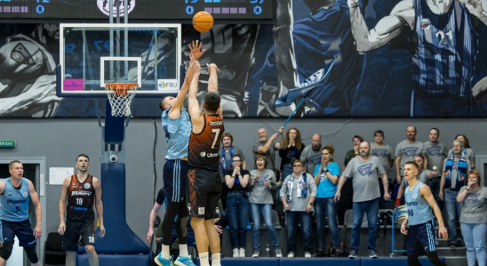 Черкаські Мавпи виграли у Дніпра в першій півфінальній грі Суперліги з баскетболу | Баскетбол |