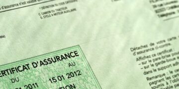 Як правильно оформити туристичну страховку