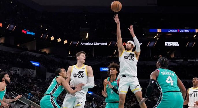 Результати матчів НБА за 30 березня: Сакраменто Леня поступився Далласу | Баскетбол |