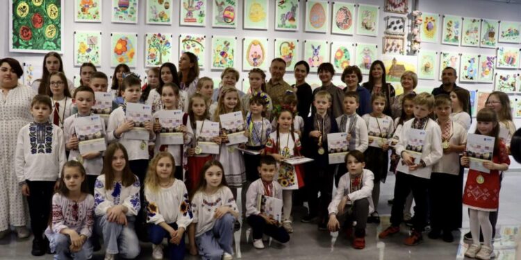 У Черкаському ЦНАПі представили оновлені виставки