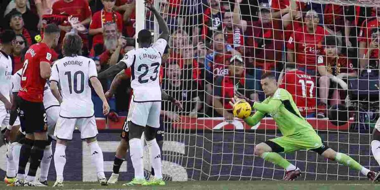 Андрей Лунин провел отличный матч и помог «Реалу» минимально обыграть «Мальорку»