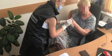 Чиновницю Хмельницької ОДА оштрафували за вимагання хабара за усиновлення дитини —Хмельнитчина