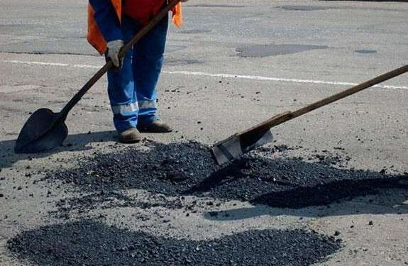 “Цю роботу посилюватимемо”, — очільник Івано-Франківської громади про прибирання міста та ремонт доріг