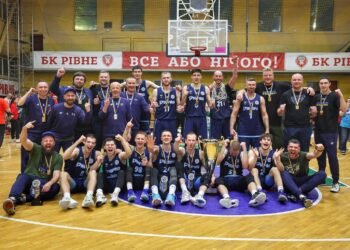 Дніпро здобув чемпіонський титул, маючи в складі 14 гравців, що пройшли дитячо-юнацьку систему клубу – Федерація баскетболу України