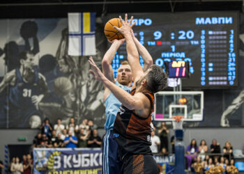 Дніпро зробив вражаючий камбек у третьому матчі з Мавпами та став другим фіналістом Суперліги Favbet – Федерація баскетболу України