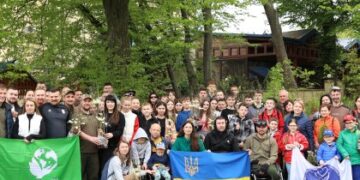 «Добро.Дій» та Superhumans посадили 400 дерев у Винниках
