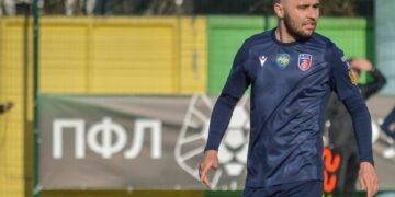 Друга ліга. Чайка – Звягель 2:2. Лідер втрачає надважливі очки