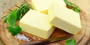 Озвучено способи перевірки вершкового масла на натуральність – ЭКОНОМИКА